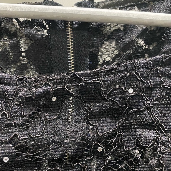 Lace crop top - Picture 4 of 4